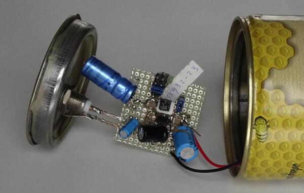 [photograph of the setup]